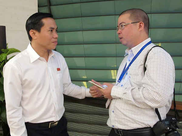 ĐBQH Lê Công Đỉnh trả lời phỏng vấn PV Báo TN&MT. Ảnh: Xuân Quảng