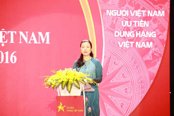  Bà Trương Thị Ngọc Ánh – Phó Chủ tịch Ủy ban Trung ương MTTQ Việt Nam