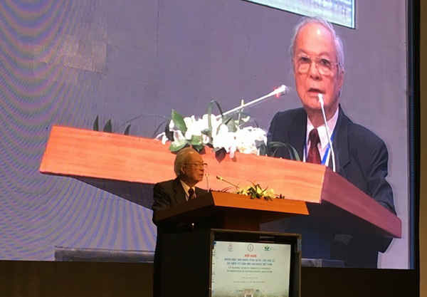 GS.TS. Nguyễn Công Khanh, Chủ tịch Hội Nhi khoa Việt Nam phát biểu tại Hội nghị