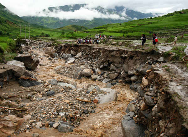 Trượt lở đất đá thường xảy ra ở miền núi Việt Nam. Ảnh: MH