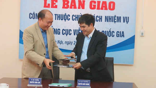Nguyên Cục trưởng Nguyễn Xuân Lâm bàn giao chức trách nhiệm vụ cho Quyền Cục trưởng Nguyễn Quốc Khánh