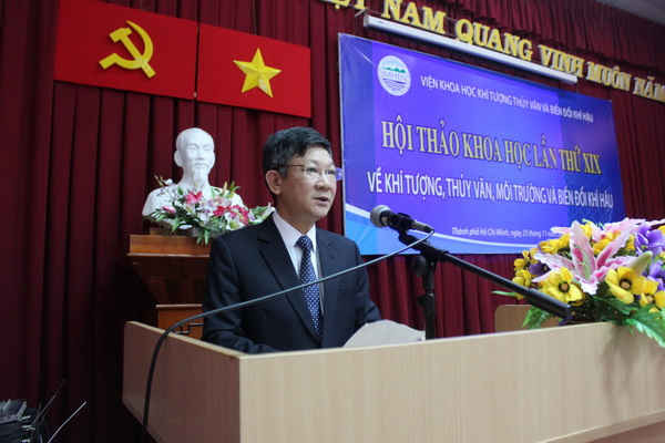 PGS.TS. Nguyễn Văn Thắng – Viện trưởng Viện Khoa học KTTV và BĐKH phát biểu tại Hội thảo