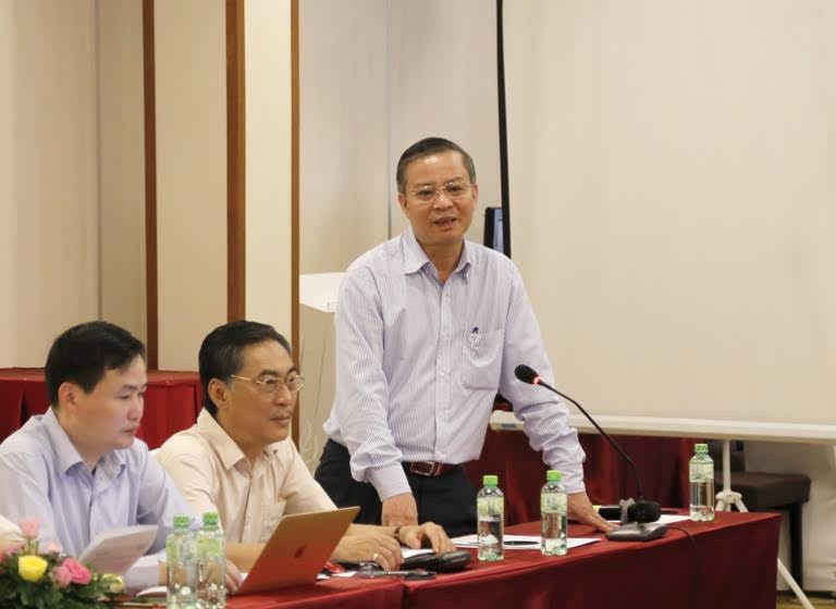 Ông Vũ Xuân Thôn - Trưởng Ban Quản lý các dự Lâm nghiệp (Bộ NN&PTNT), Giám đốc dự án FCPF phát biểu tại hội thảo