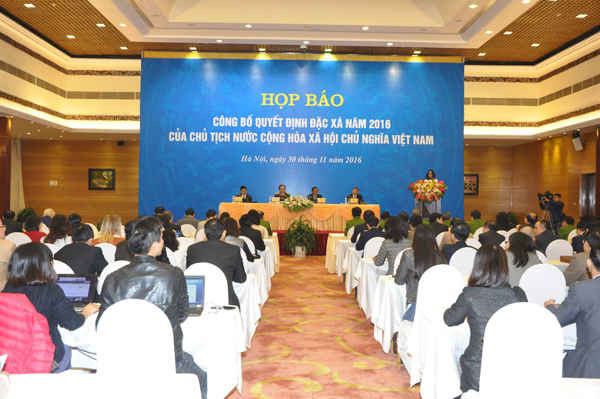 Quang cảnh buổi họp báo sáng 30/11 tại Hà Nội