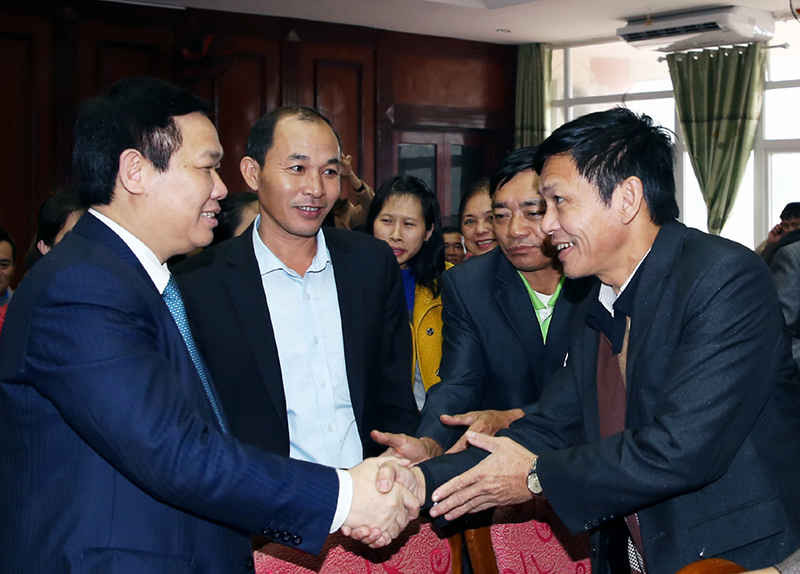 Đại biểu Quốc hội, Phó Thủ tướng Vương Đình Huệ gặp gỡ cử tri Hà Tĩnh