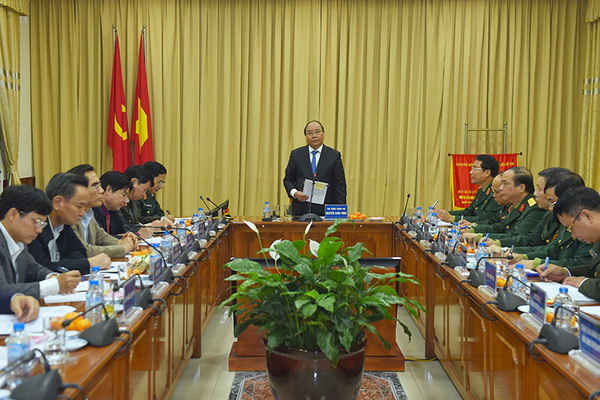Thủ tướng Nguyễn Xuân Phúc biểu dương Ban Quản lý Lăng sau gần 3 tháng tu bổ đã hoàn thành xuất sắc các hạng mục được giao
