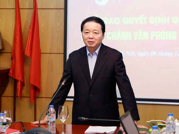 Bộ trưởng Trần Hồng Hà phát biểu giao nhiệm vụ