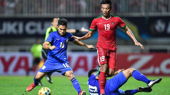 Indonesia (áo đỏ) lại gây sốc với thắng lợi trước Thái Lan. Ảnh: AFFC Cup.