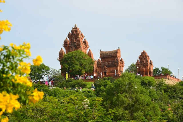 Tháp Pô Klong Garai vẫn rực rỡ sau gần 1.000 năm tuổi
