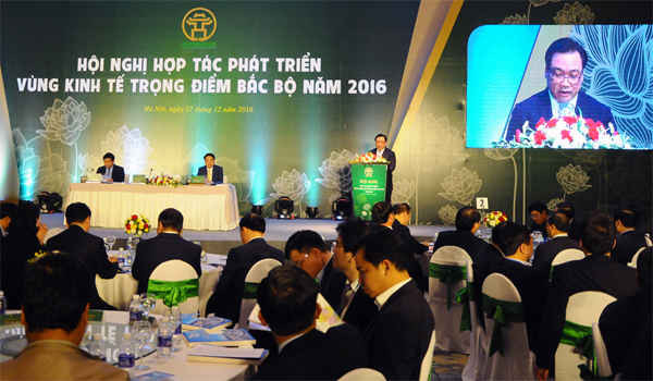 Ủy  viên Bộ chính trị, Bí thư Thành phố Hà Nội Hoàng Trung Hải phát biểu khai mạc tại hội nghị hợp tác phát triển vùng kinh tế trọng điểm Bắc Bộ năm 2016