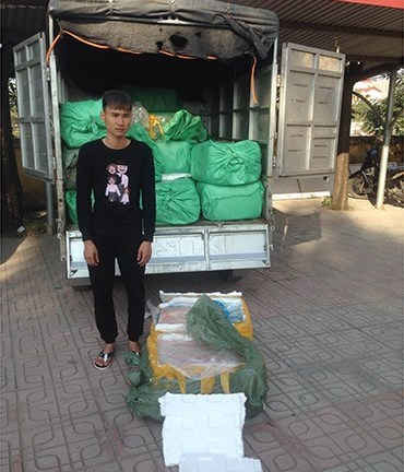 Lái xe chở hơn 1 tấn nầm lợn thu gom từ Lạng Sơn về Hà Nội tiêu thụ