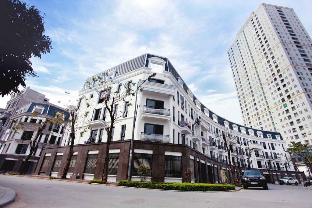 Dự án thuộc tổ hợp khu đô thị Văn Phú với các khối nhà phố theo tiêu chuẩn quốc tế