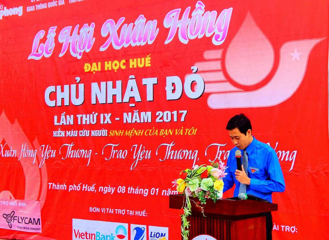 Ông Nguyễn Duy Cường- Phó Bí thư Tỉnh Đoàn phát biểu tại buổi lễ