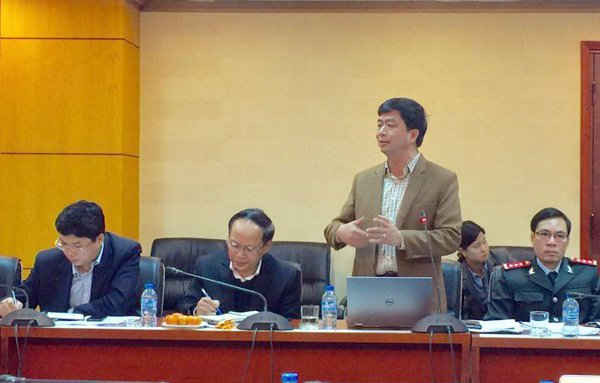 Ông Lại Hồng Thanh - Phó Tổng cục trưởng Tổng cục Địa chất và khoáng sản Việt Nam phát biểu tham luận tại Hội nghị