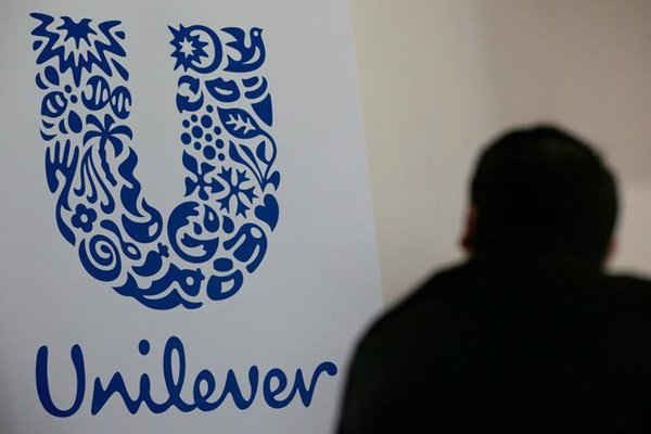 Logo của Unilever tại nhà máy Miko ở Saint-Dizier, Pháp vào ngày 4/5/2016. Ảnh: REUTERS / Philippe Wojazer