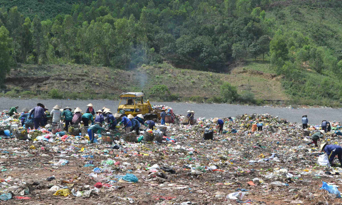 UBND TP. Đà Nẵng đưa mục tiêu đến năm 2020 sẽ triển khai việc phân loại tại nguồn và tái chế rác thải