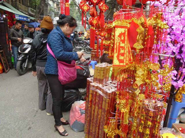Với người Việt đây là một ngày lễ quan trọng trong năm, mang tính tâm linh và truyền thống nên ai ai cũng muốn mua sắm đồ dùng cẩn thận