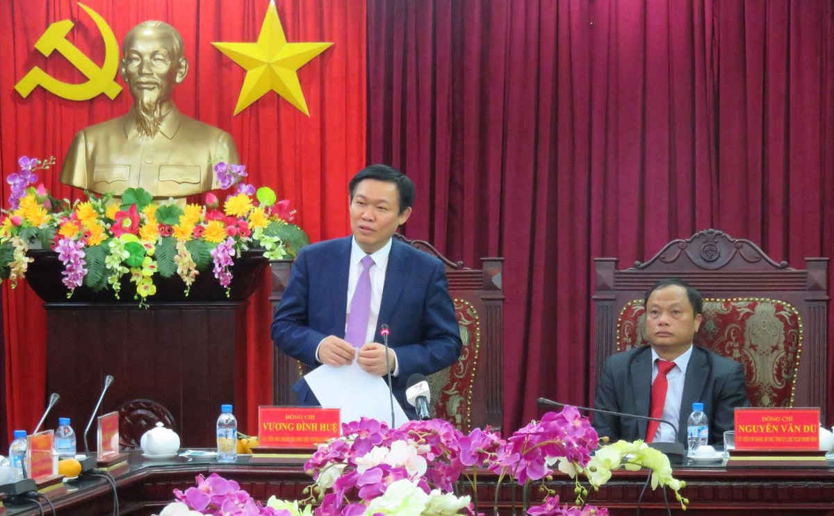 Phó Thủ tướng Vương Đình Huệ làm với với Lãnh đạo tỉnh Bắc Kạn