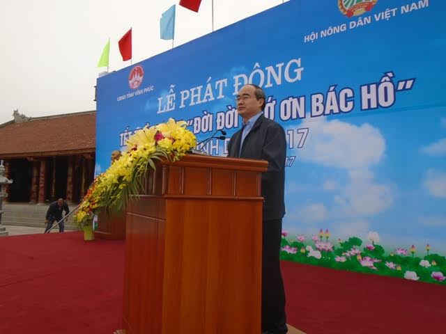Đồng chí Nguyễn Thiện Nhân  - Ủy viên Bộ Chính trị, Chủ tịch Uỷ ban mặt trận tổ quốc Việt Nam phát biểu tịa buổi lễ