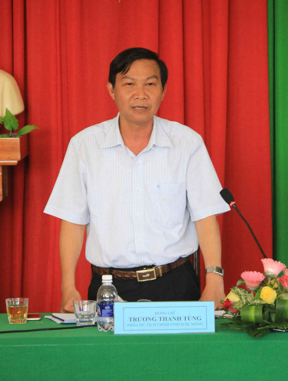 Ông Trương Thanh Tùng - Phó Chủ tịch UBND tỉnh Đắk Nông chỉ đạo các sở, ban ngành, UBND các huyện chấn chỉnh tình trạng cán bộ cơ sở gây phiền hà cho người dân