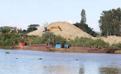 Đoàn liên ngành sẽ thanh tra hoạt động khai thác cát của một số đơn vị trên sông Krông Nô.