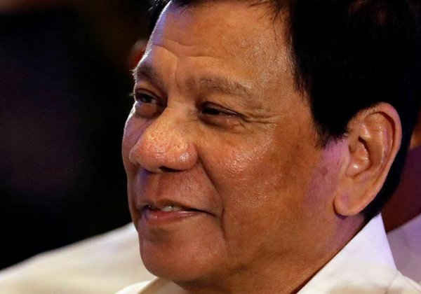 Tổng thống Philippines Rodrigo Duterte tham dự lễ kỷ niệm 50 năm thành lập Ngân hàng Phát triển Châu Á (ADB) ở Mandaluyong, Metro Manila, Philippines vào ngày 21/2/2017. Ảnh: REUTERS / Erik De Castro