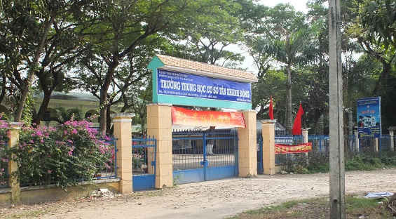 Trường THCS Tân Khánh Đông – Nơi thầy Nguyễn Tấn Tới làm hiệu trưởng