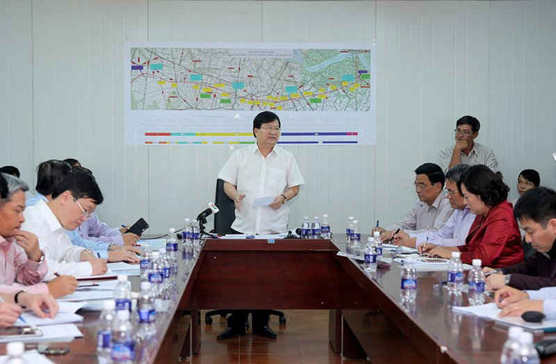 Phó Thủ tướng nhấn mạnh 4 yêu cầu tiên quyết đối với việc đầu tư xây dựng tuyến cao tốc Trung Lương - Mỹ Thuận - Cần Thơ là: Tiến độ, an toàn, chất lượng và hiệu quả.