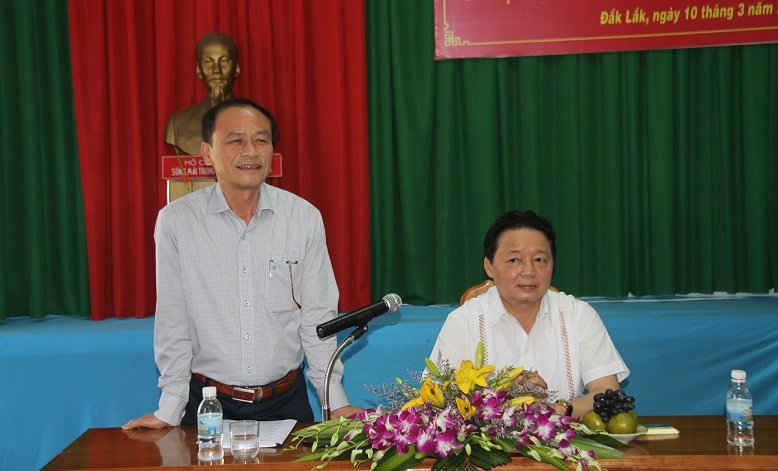 Giám đốc Sở TN&MT Đắk Lắc Bùi Thanh Lam báo cáo với bộ trưởng những kết quả đã đạt được thời gian qua.