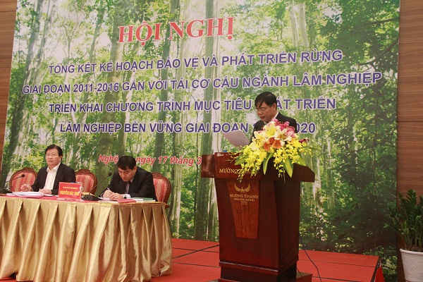 Đồng chí Nguyễn Xuân Cường - Bộ trưởng Bộ Nông nghiệp và Phát triển Nông thôn phát biểu tại Hội nghị