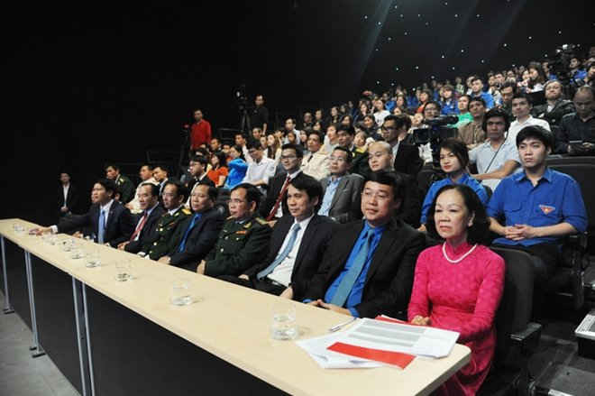 Các đại biểu tham dự buổi Lễ trao Giải thưởng Gương mặt trẻ Việt Nam tiêu biểu năm 2016