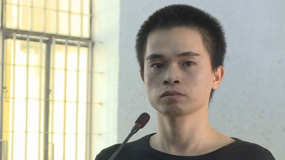 Trần Văn Duy chịu mức án 16 năm 6 tháng tù giam về tội Giết người, cố ý gây thương tích, chống người thi hành công vụ. 
