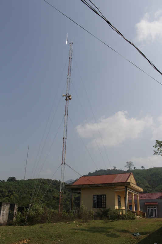 Trạm Phát sóng đặt tại xã Vạn Xuân đã bỏ hoang nhiều năm nay.