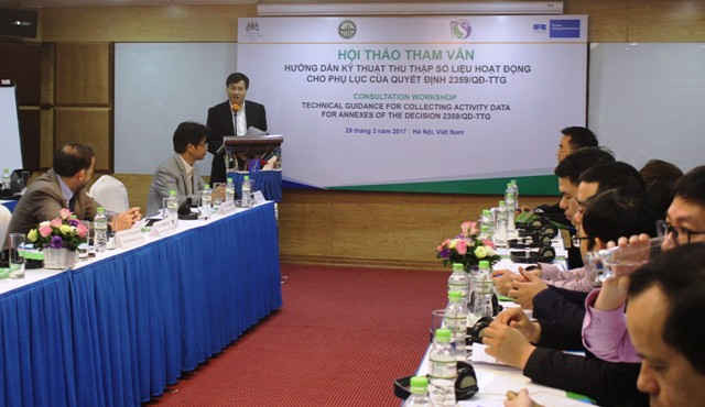 Ông Nguyễn Khắc Hiếu – Phó Cục trưởng Cục KTTV&BĐKH phát biểu tại hội thảo