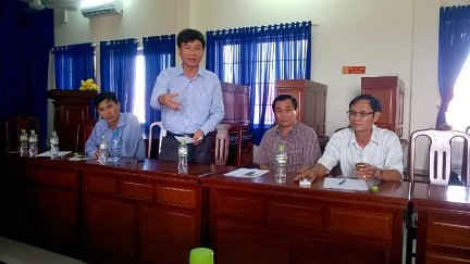 Ông Nguyễn Bình Tân, Trưởng ban Tuyên giáo tỉnh Ủy Bạc Liêu tổ chức cuộc họp.