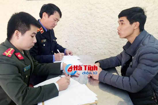 Đối tượng Nguyễn Văn Hóa thành khẩn khai báo hành vi phạm tội của mình tại cơ quan điều tra.