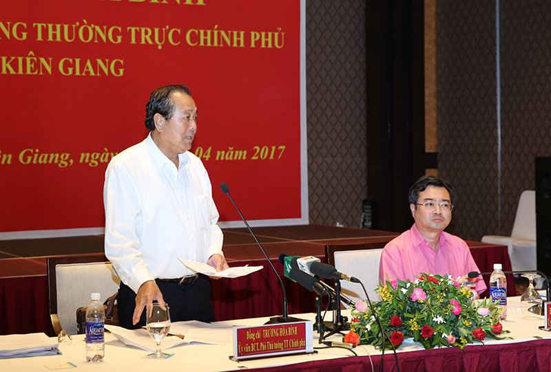 Phó Thủ tướng Thường trực Trương Hoà Bình phát biểu tại buổi làm việc