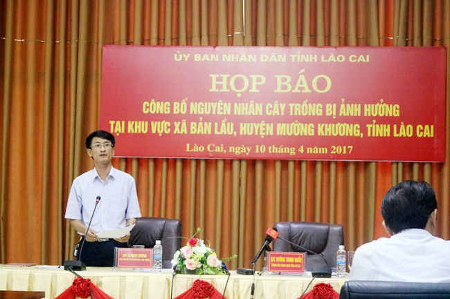 Ông Lê Ngọc Dương, Phó Giám đốc Sở TN&MT Lào Cai chủ chì buổi họp báo     