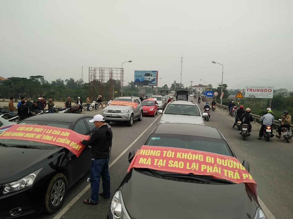 Sau nhiều tháng phản đối, cuối cùng Cienco4 cũng xuống nước miễn thu phí cầu Bến Thủy 1 cho người dân khu vực lân cận