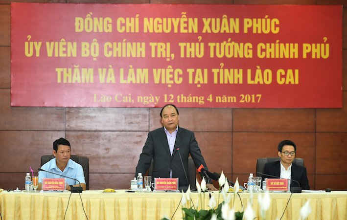 Thủ tướng Nguyễn Xuân Phúc, Phó Thủ tướng Vũ Đức Đam làm việc với lãnh đạo chủ chốt tỉnh Lào Cai.