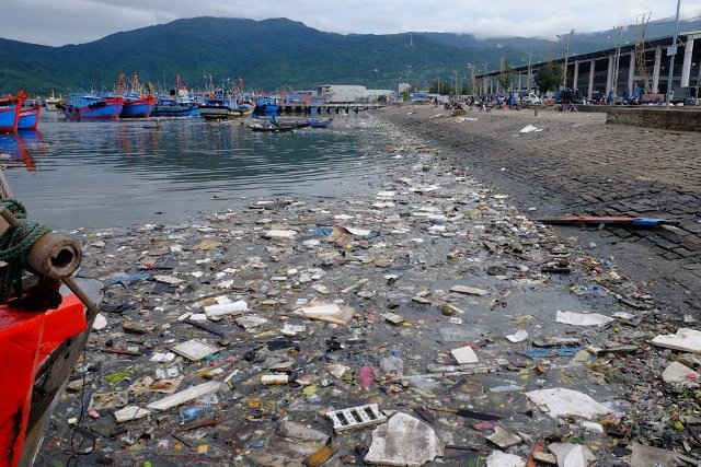 Cảng cá Thọ Quang từ lâu là điểm nóng về ô nhiễm môi trường