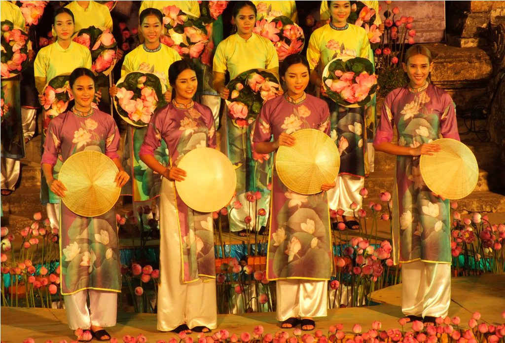 Nhiều nghệ sĩ nổi tiếng sẽ tham gia Festival Nghề truyền thống Huế năm 2017 