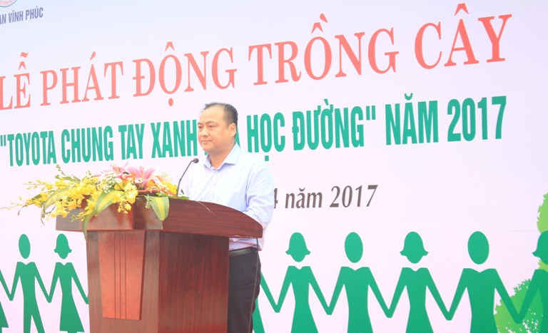 Ông Nguyễn Việt Dũng – giám đốc Trung tâm Đào tạo và Truyền thông môi trường, Tổng Cục Môi trường, Bộ TN&MT phát biểu tại lễ phát động trồng cây 
