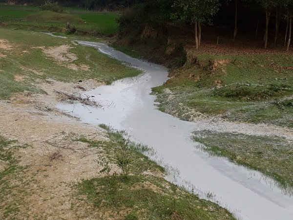 Công ty CP mía đường Sông Lam xả thải chưa xử lý ra sông Lam
