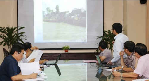 Tình hình sạt lở bờ sông tiền,Các cơ quan chuyên môn trình bày phương án xử lý sạt lở đất khu vực xã Bình Thành