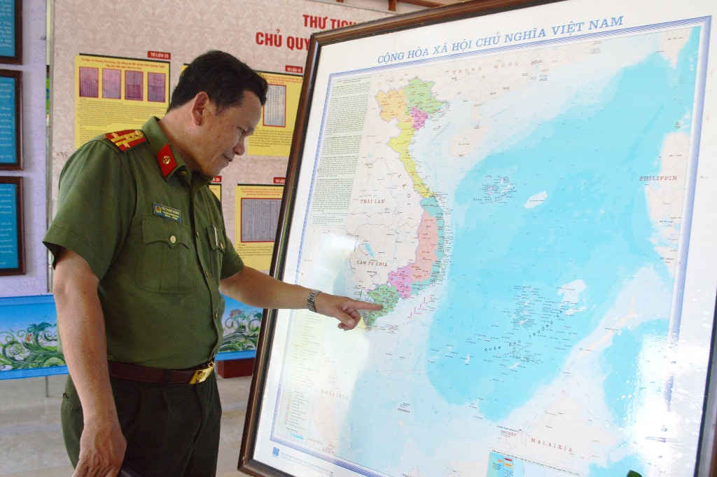 Hàng trăm tư liệu quý về chủ quyền của Việt Nam tại Hoàng Sa và Trường Sa được giới thiệu với công chúng