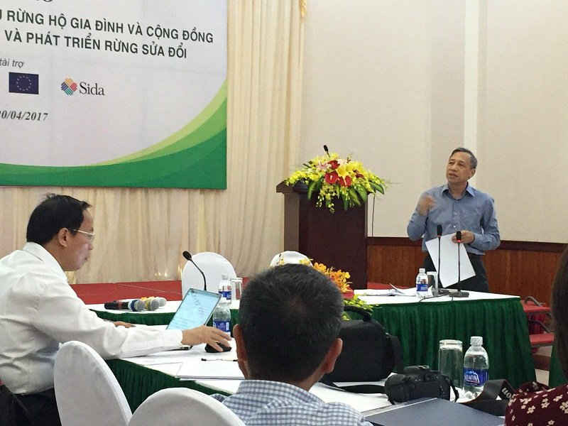 Ông Hứa Đức Nhị - Chủ tịch Hội Chủ rừng Việt Nam góp ý kiến tại buổi Góp ý cho Dự thảo 5.0