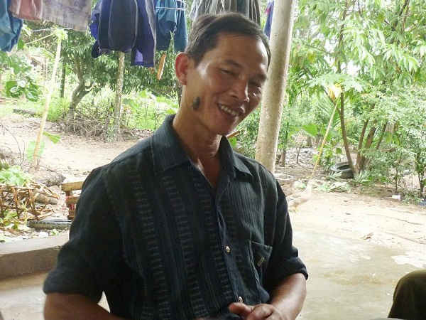 “Không có thuốc gì cai nghiện bằng tự cai nghiện tinh thần”, anh Lộc Văn Dung ở bản Ná Phày, Mường Nọc (Quế Phong) cho biết