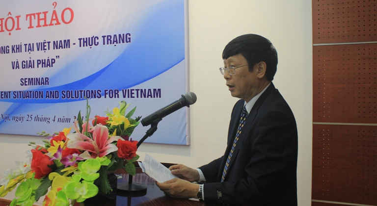 Ông Đỗ Mạnh Hùng - Phó Chủ nhiệm Văn phòng Quốc hội phát biểu khai mạc tại Hội thảo 
