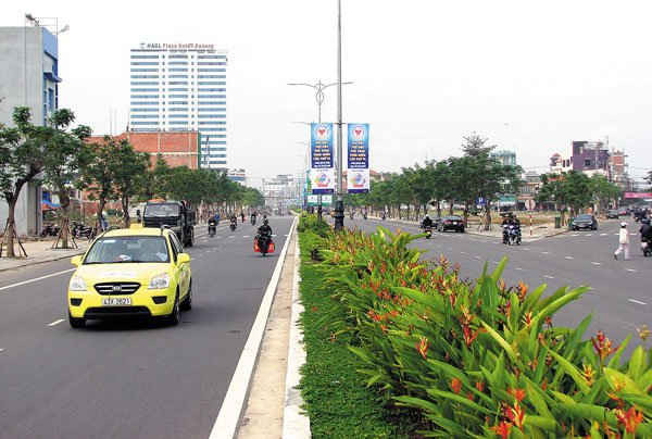 Để đảm bảo phục vụ tốt công tác tổ chức giao thông, UBND TP. Đà Nẵng đã triển khai thực hiện điều chỉnh tổ chức giao thông trên một số tuyến đường